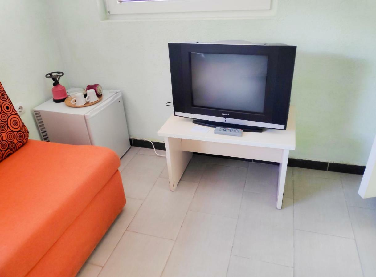 Central Studios & Rooms أوهغيد المظهر الخارجي الصورة