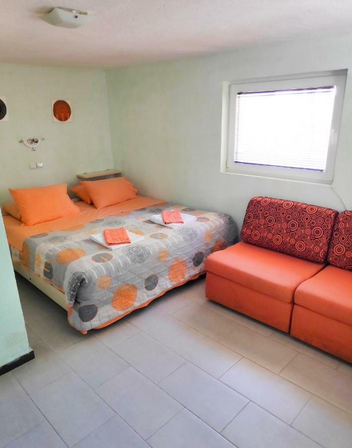 Central Studios & Rooms أوهغيد المظهر الخارجي الصورة
