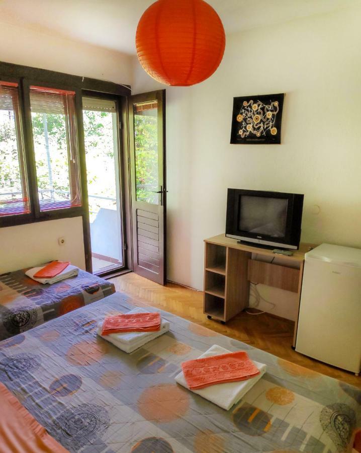 Central Studios & Rooms أوهغيد المظهر الخارجي الصورة